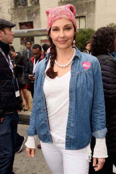 ashley judd height weight|ashley judd body.